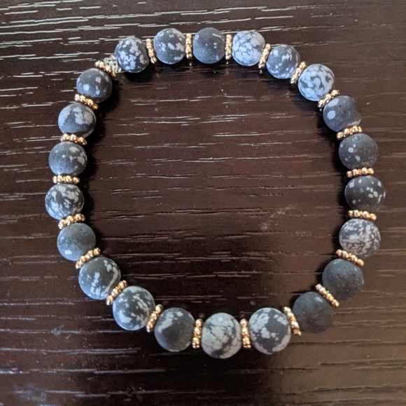 Gorgeous 5 bracelet set - Picture 2 of 7